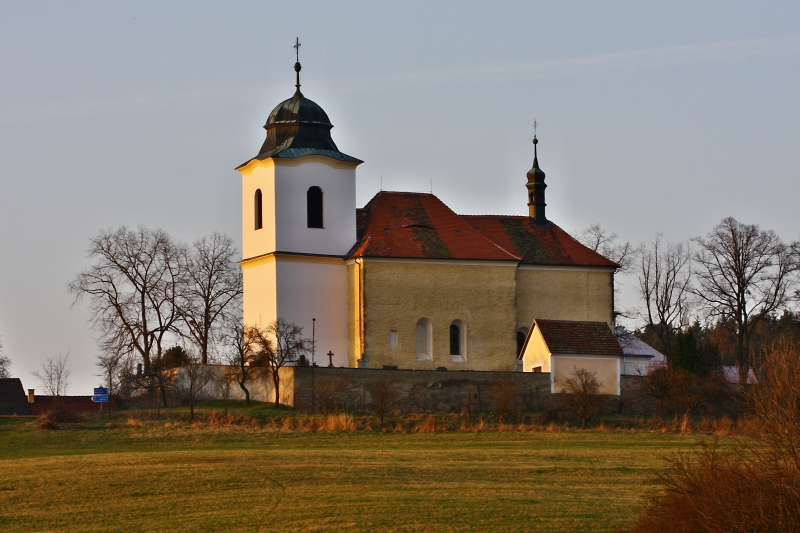 Kostel Narození Panny Marie, Vysoký Újezd.