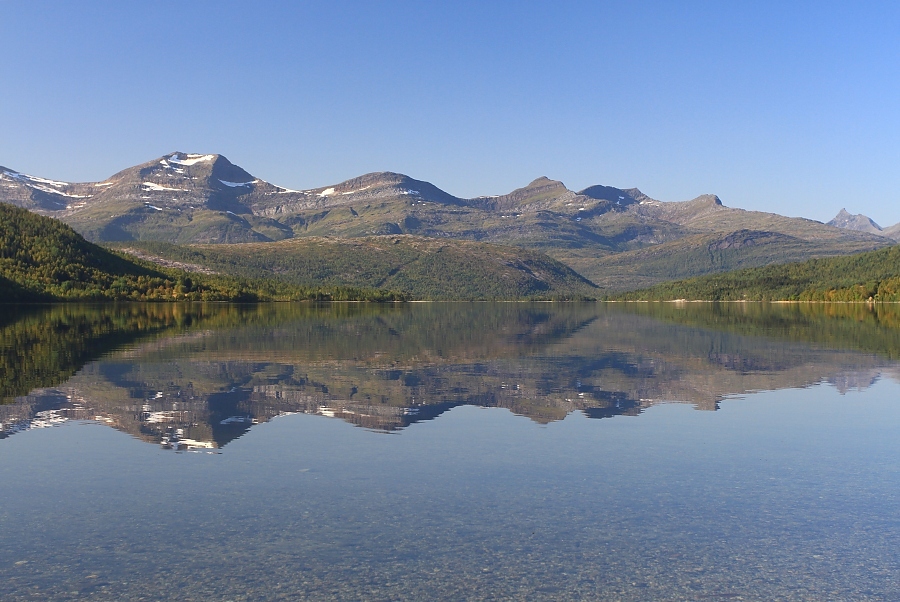 Jezero Sandnesvatnet.