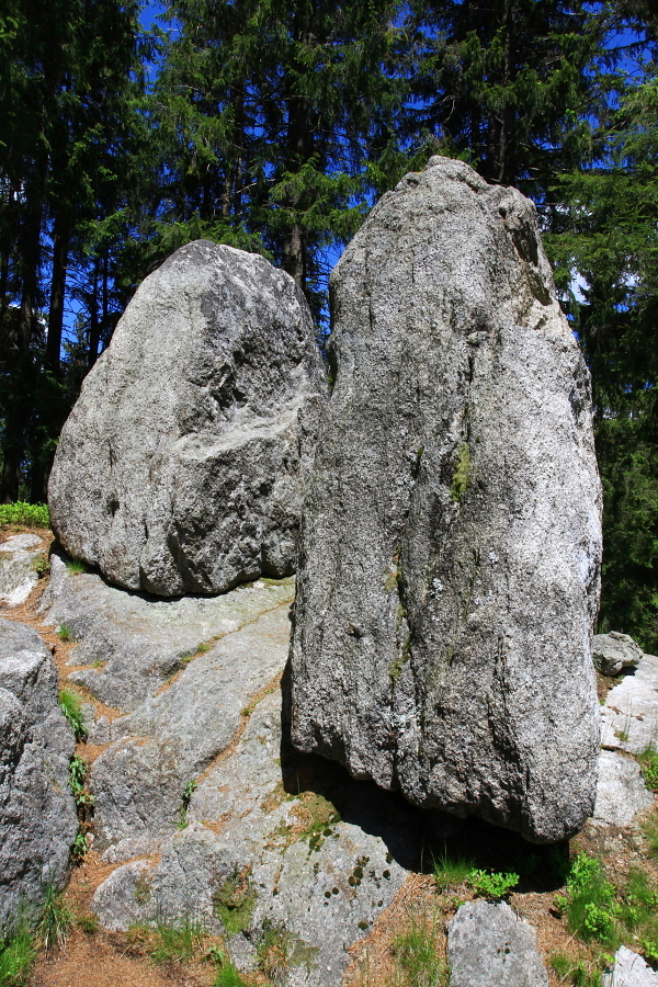 Pohanské kameny (Slunovratové kameny)